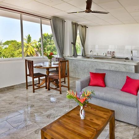Villa Gamini Hikkaduwa Exteriör bild