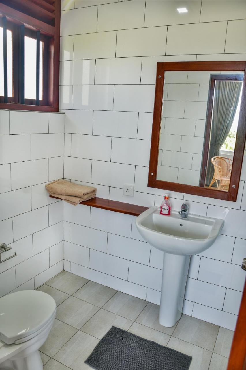 Villa Gamini Hikkaduwa Exteriör bild